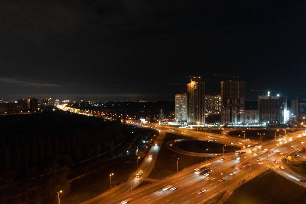 Чудесная 2 Комнатная Квартира Люкс Уровня Теремки เคียฟ ภายนอก รูปภาพ